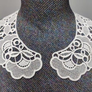 Peter Pan embroidered lace collar patch, 17 cm, finest cotton, White or Ivory, vintage-style flowers fake collar applique Boho Spitzenkragen
