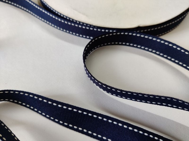 Navy Blue Satin Ribbon, 10mm Navy Blue Ribbon, 5m Length Blue Polyester  Satin Ribbon, Navy Blue Craft Ribbon, UK Sewing Supplies Shop 