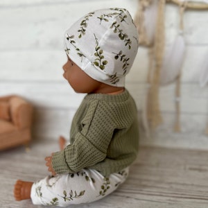 Puppenkleidung 43 cm 3-tlg Set: Pulli, Puppenhose, Mütze Bild 2