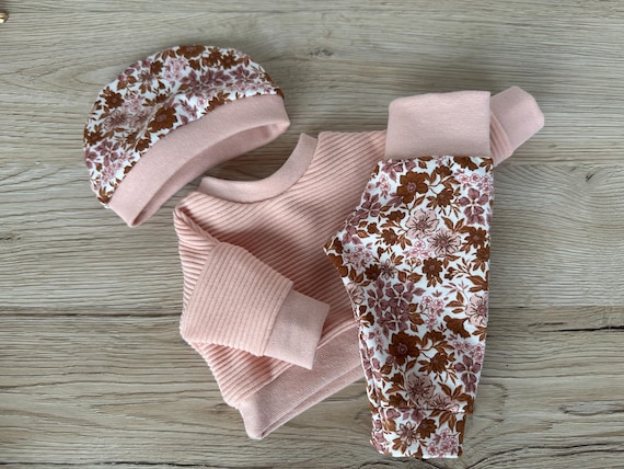 Puppenkleidung 36-38 cm Set: Pulli, Puppenhose, Mütze
