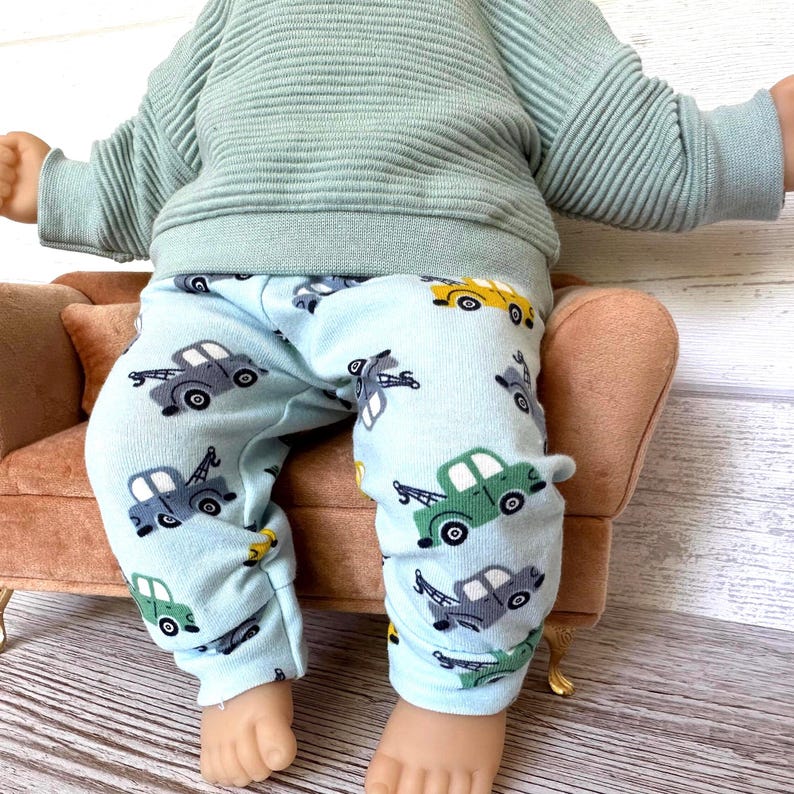 Puppenkleidung 36 cm Set: Pulli, Puppenhose, Mütze imagem 3
