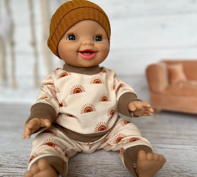 Puppenkleidung 30 34 cm Set Outfit Sweatshirt Hose Mütze Babypuppe Baby re born Puppenmode Puppenkleidung Paradies Bild 3