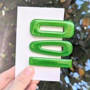 Shiny Lime Green Resin Hair Clip, Bright Green Hair Accessory, Shiny Lime Green Resin Barrette, Lime Green Hair Clip, Bright Green Claw Clip