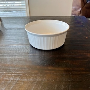 Corning Ware Casserole Dish, F-1-B, 2.5 Liter.