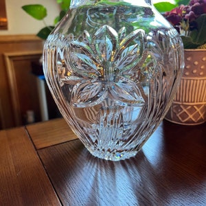 Vintage Crystal Vase. Perfect Condition, Like New. Heavy Glass.