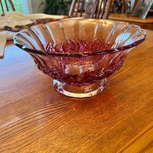 Vintage Art Deco Purple Tulip Fruit Glass Bowl. Bubble Glass Footed.