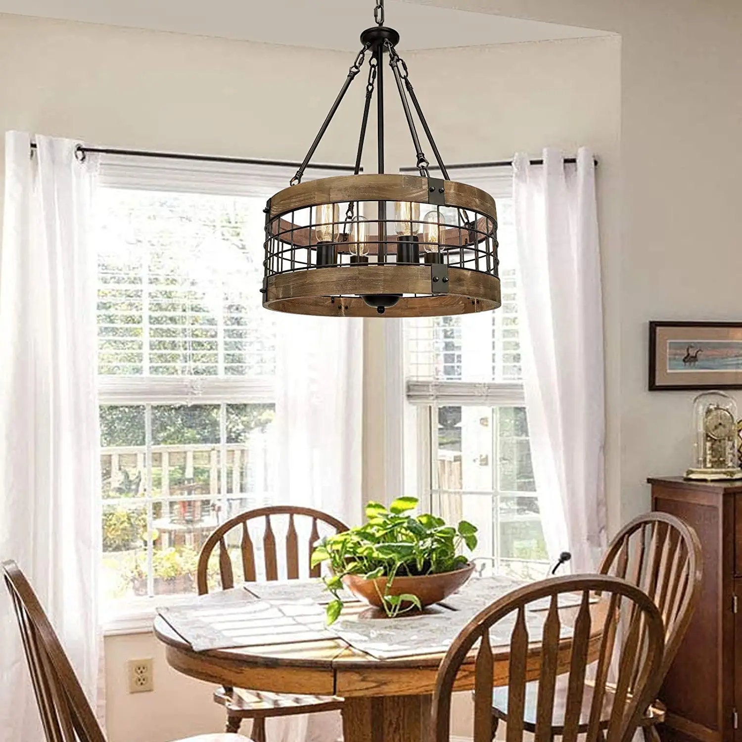 Round farmhouse clearance chandelier