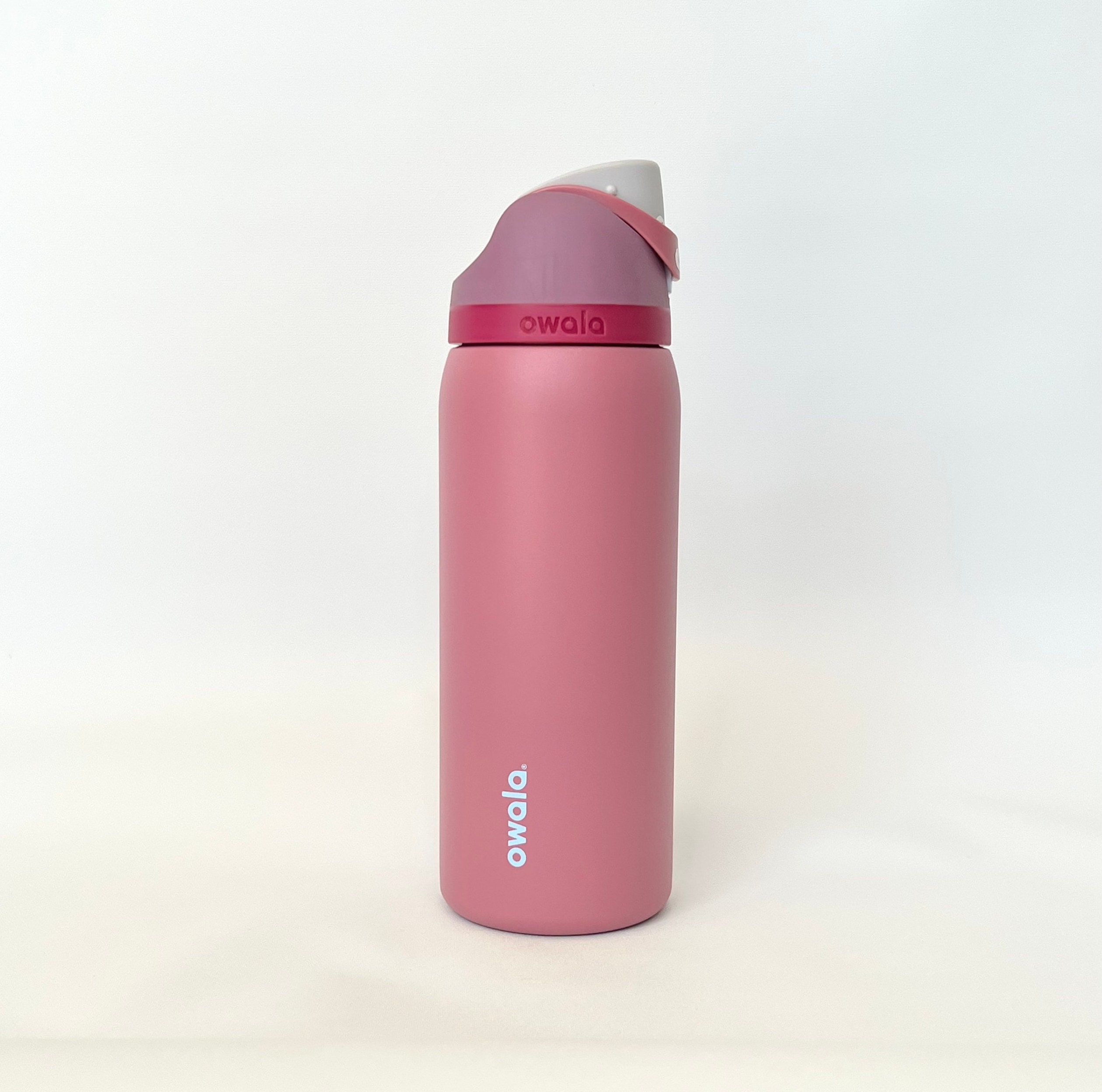 Owala Smooth Sip 20 oz Water Bottle  Urban Outfitters Mexico - Clothing,  Music, Home & Accessories