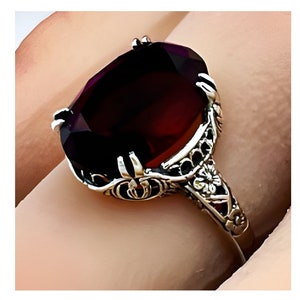 Vintage Oval Cut Garnet In 925 Solid Sterling Silver Solitaire Filigree Flower Ring            1240