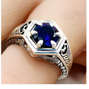 Vintage Estate Royal Blue 1.32 Carat Lab Sapphire In 925 Solid Sterling Silver Solitaire Filigree Hearts Ring          1096