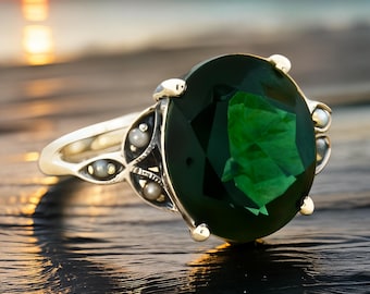 Vintage Sim. Emerald Ring 925 Sterling Silver Filigree Freshwater Pearl Accents 535