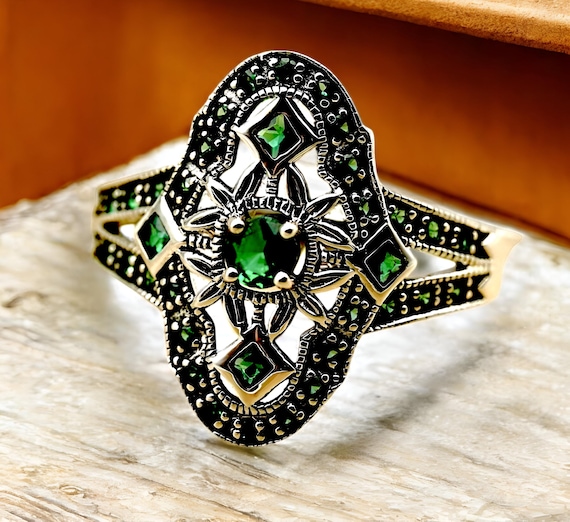 Dainty Filigree Sim. Emerald Ring: 925 Sterling S… - image 1