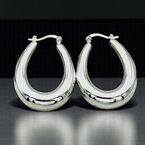 925 Sterling Silver Hoop Earrings, Lightweight Oval Latch Back, Classic Jewelry for Everyday Wear, Ideal Birthday or Anniversary Gift  1538