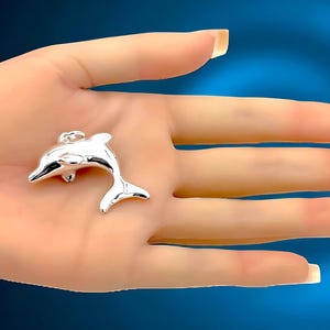 925 Sterling Silver Dolphin Pendant: Lightweight Ocean-Inspired Charm 1624 image 4
