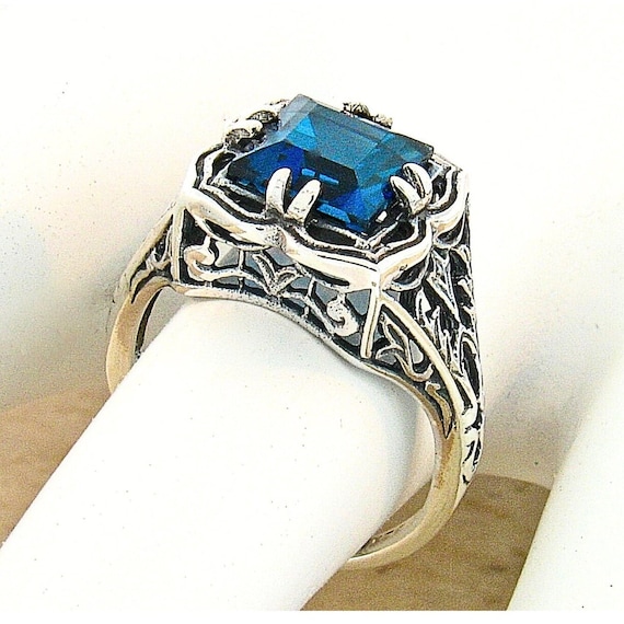 Vintage 2.00 Carat Natural London Blue Topaz Filigree Ring: 925 Sterling Silver Solitaire 743