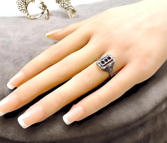 Vintage Simulated Ruby Ring: 925 Sterling Silver … - image 3