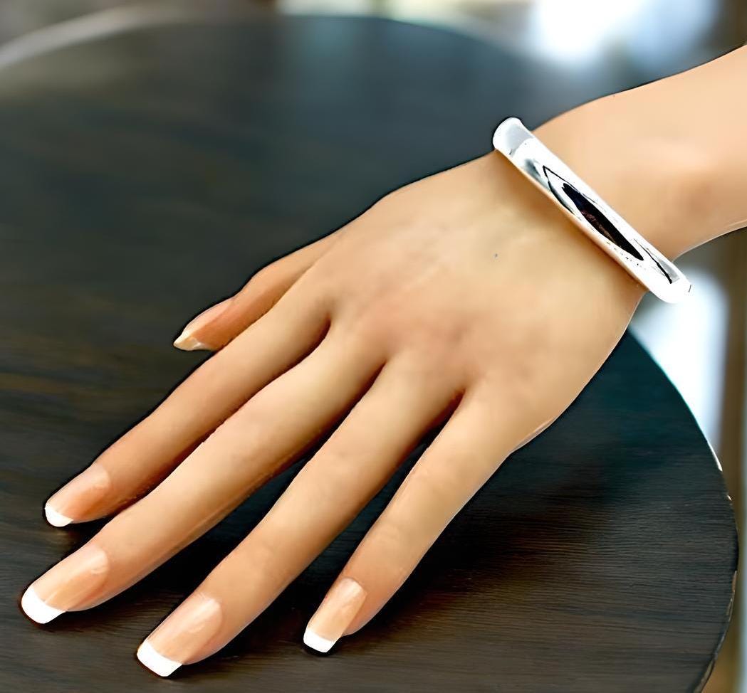 925 Sterling Silver Hinged Square Bangle 6 3/4