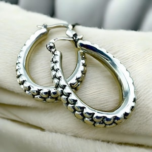 925 Sterling Silver Hoop Earrings - Latch Back Oval Design, Lightweight Jewelry - Perfect Jewelry Gift Present for Her - Every Day Wear 1211