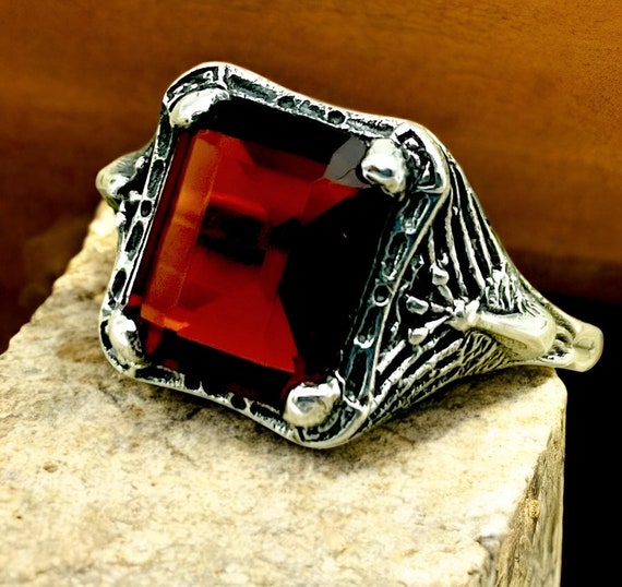 Vintage Garnet 925 Sterling Silver Peacock Ring: … - image 1