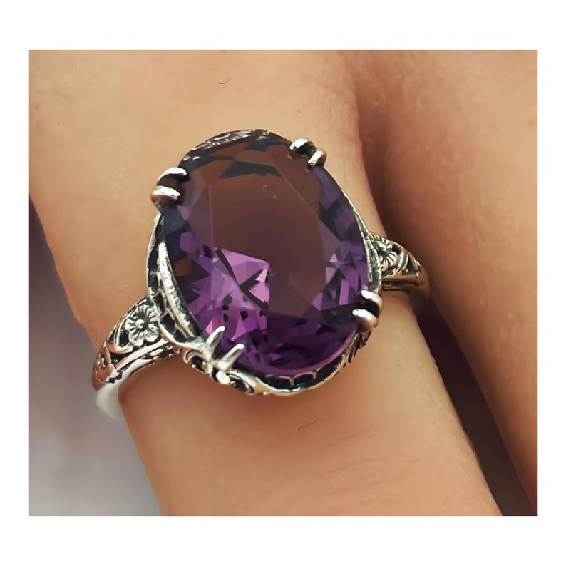 Vintage Solitaire Amethyst In 925 Solid Sterling Silver Ring 1341 image 1