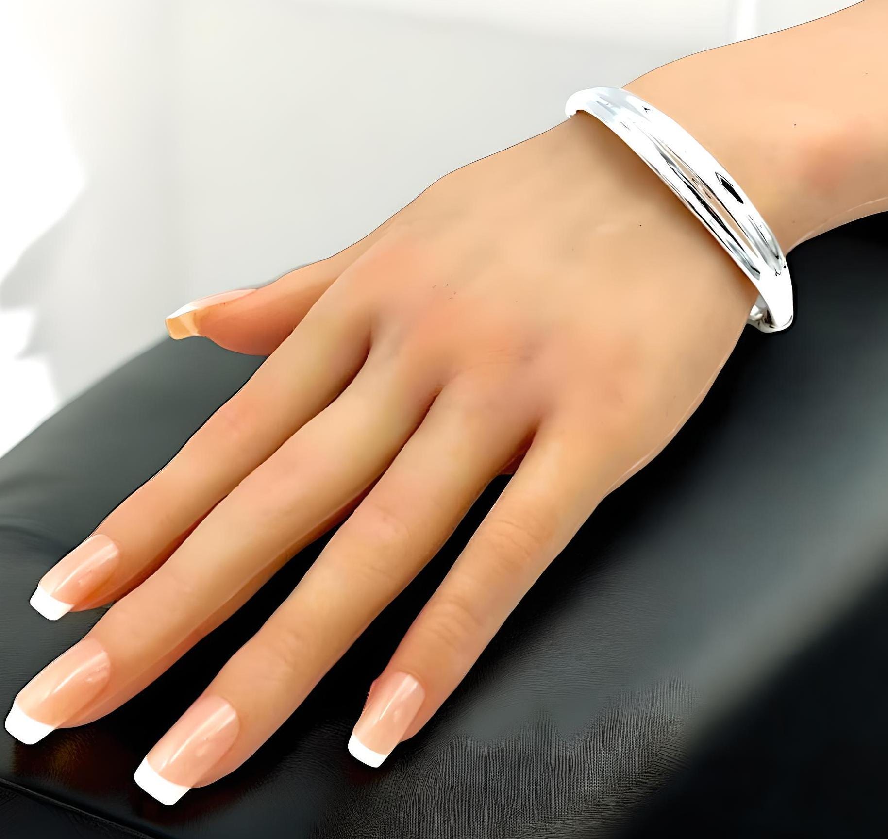 アクセサリー silver 925 simple design bangle 925 Silver Simple Design bangle – 925 silver