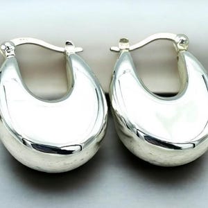Chunky Oval Hoop Earrings in 925 Sterling Silver-Secure Latch Back -Everyday Lightweight Wear- Thoughtful Birthday or Anniversary Gift 1531
