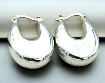 Chunky Oval Hoop Earrings in 925 Sterling Silver-Secure Latch Back -Everyday Lightweight Wear- Thoughtful Birthday or Anniversary Gift 1531
