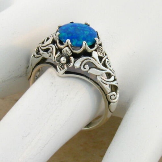 Vintage Estate "Scottish Thistle" Blue Opal Solit… - image 1