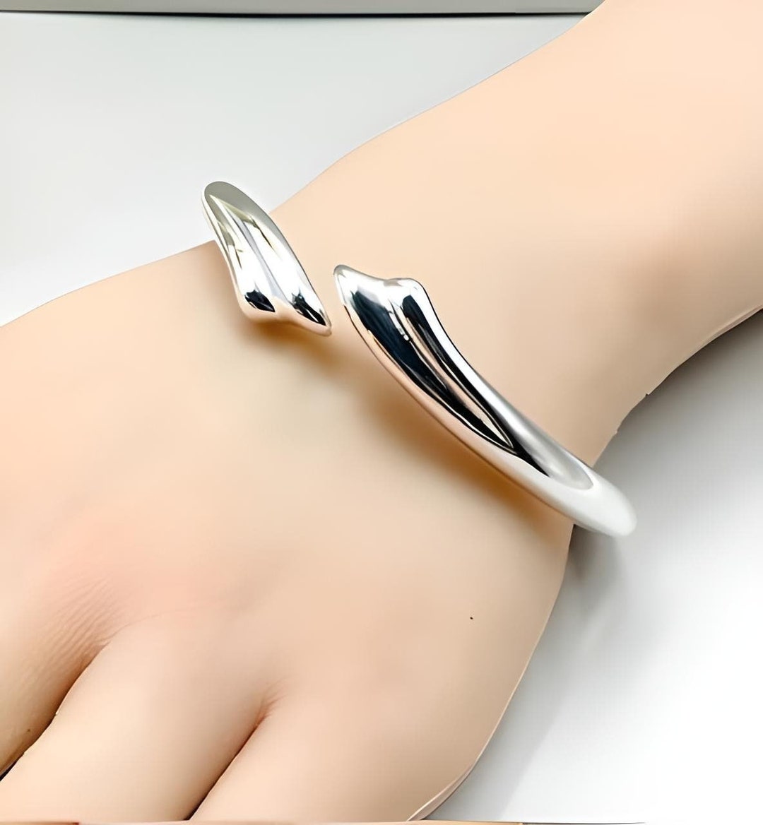 Sterling Silver High Polish Finish Wave Design 25mm Wide