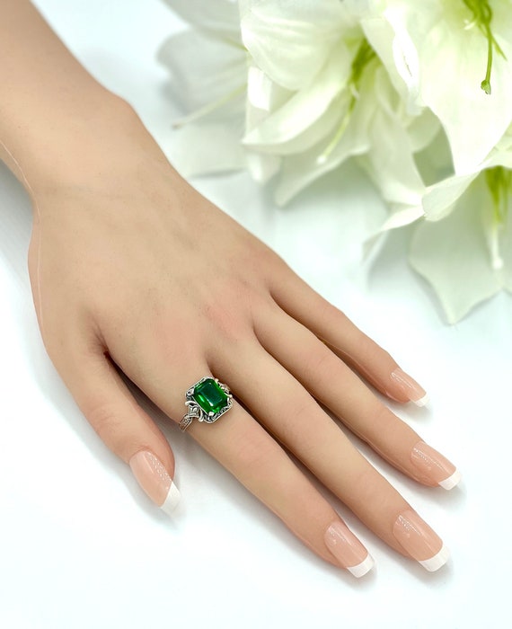 Vintage Simulated Emerald Statement Filigree Ring… - image 4