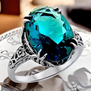 Vintage London Blue Topaz Filigree Ring: 925 Sterling Silver Solitaire 1214
