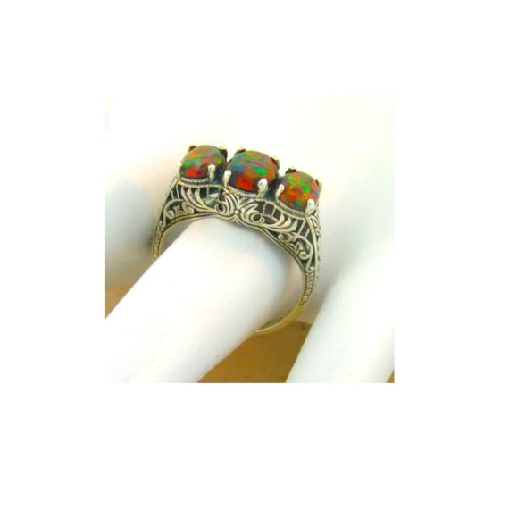 Ring Sizes 5 Through 10 Vintage Three-Stone Red F… - image 1