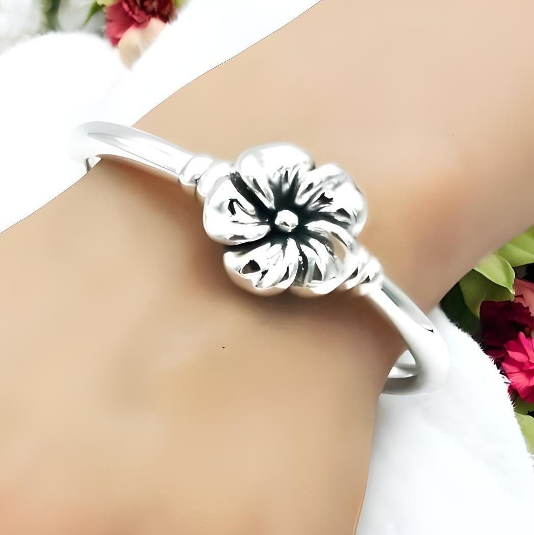 ☆TATIANA☆ Silver 925 Crystal Flower Bracelet BR1798 Amazon.com: Sterling Silver Bracelet, Bracelet，Crystal