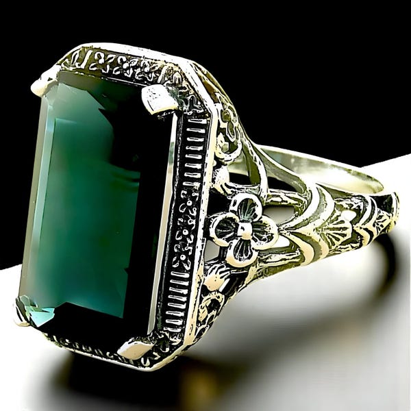 Vintage Filigree 925 Sterling Silver Ring: 6.00 Carat London Blue Topaz 1141