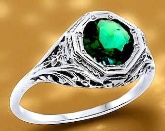 Vintage Filigree Sim. Emerald Ring: 925 Sterling Silver Solitaire 1334