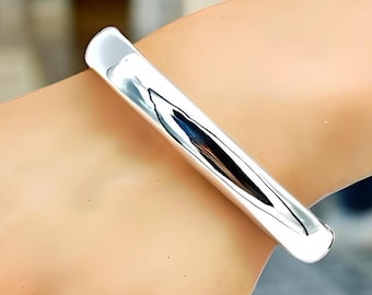 アクセサリー silver 925 simple design bangle 925 Silver Simple Design bangle – 925 silver