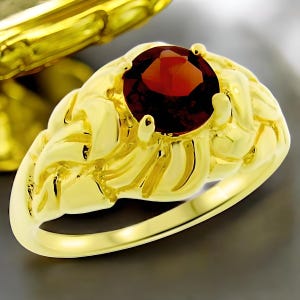 Vintage Natural Garnet Ring in 925 Solid Sterling Silver, Gorgeous 24K Gold Overlay, Ideal Valentine&#39;s Day Gift, January Birthstone 574