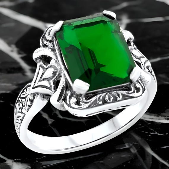 Vintage Simulated Emerald Statement Filigree Ring… - image 3