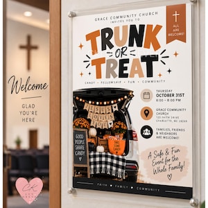 Puede incluir: Un folleto vertical de evento para un Trunk or Treat en Grace Community Church el 31 de octubre. El diseño presenta texto en naranja, negro y crema, y una foto de un maletero de coche decorado con calabazas y una pancarta de Jesus Loves You.