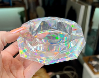 Clear holographic resin ashtray with gem/broken glass pattern