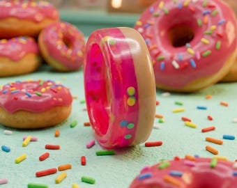 D'oh nut Ring | Handmade Pink Resin Ring with Sprinkle Inlay | Glow in the Dark Ring | Fun Statement Ring | Unique Foodie Gift