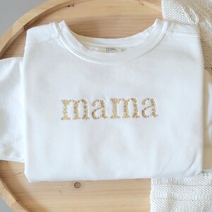 Custom Comfort Colors Sweatshirt-Mama and mini-Garment Dyed Sweatshirt-Matching Family-Embroidered Sweatshirt-Crewneck-Mama Sweatshirt