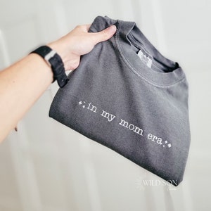 À mon époque, t-shirt personnalisé aux couleurs du confort, t-shirt teint en pièce, brodé personnalisé, doux, haute qualité, maman, grand-mère, cadeau pour elle