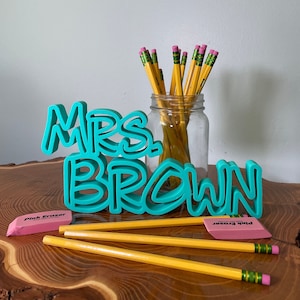 Custom Teacher Gift - Teacher Name Sign - English Teacher Gift - Teacher Gift - Teacher Desk Name Plate - Teacher Graduation Gift