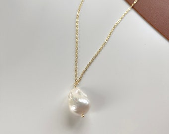 Large Baroque Pearl Necklace, Pearl Pendant, Minimalist, Dainty Style, Bridal Necklace,Wedding Necklace, Gift for her