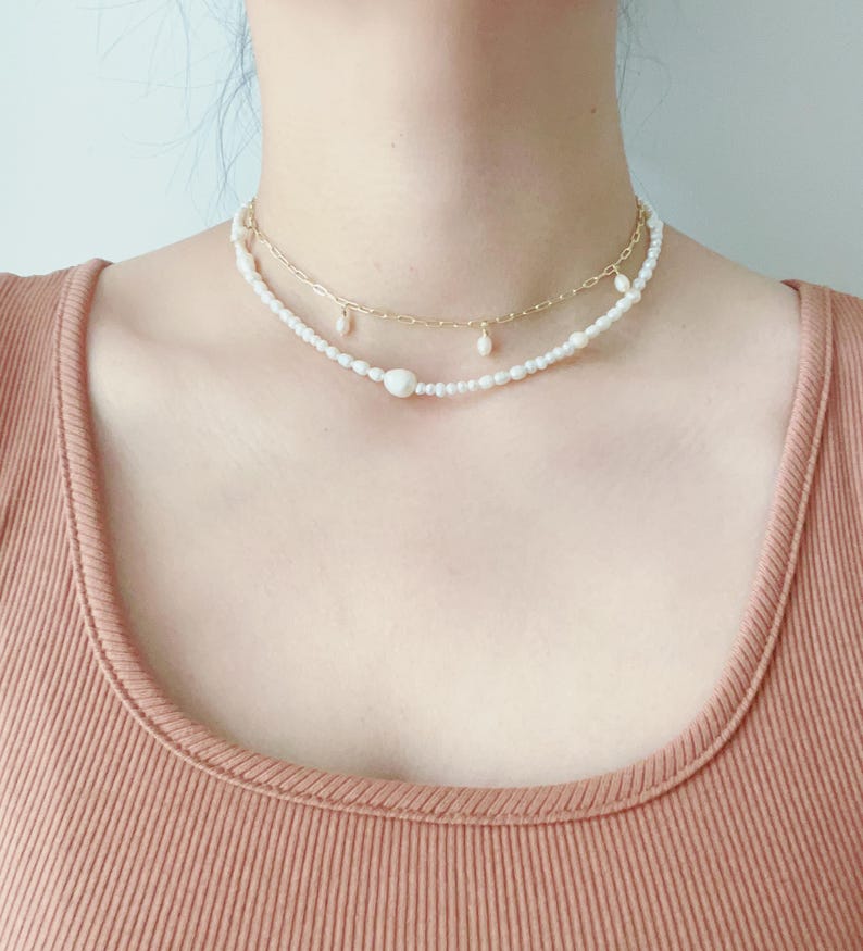 Nature Freshwater Irregular Pearl Necklace, Elegant Style, Minimalist, French Vintage Style, Daily Necklace image 2