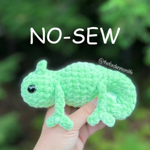 CROCHET PATTERN: No-Sew Pocket Chameleon Pattern aka Queso