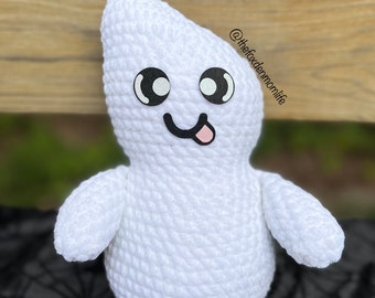 CROCHET PATTERN: Spooks the Ghost