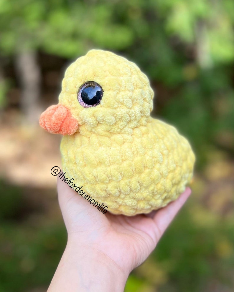 CROCHET PATTERN: Lucky the Rubber Duck image 6