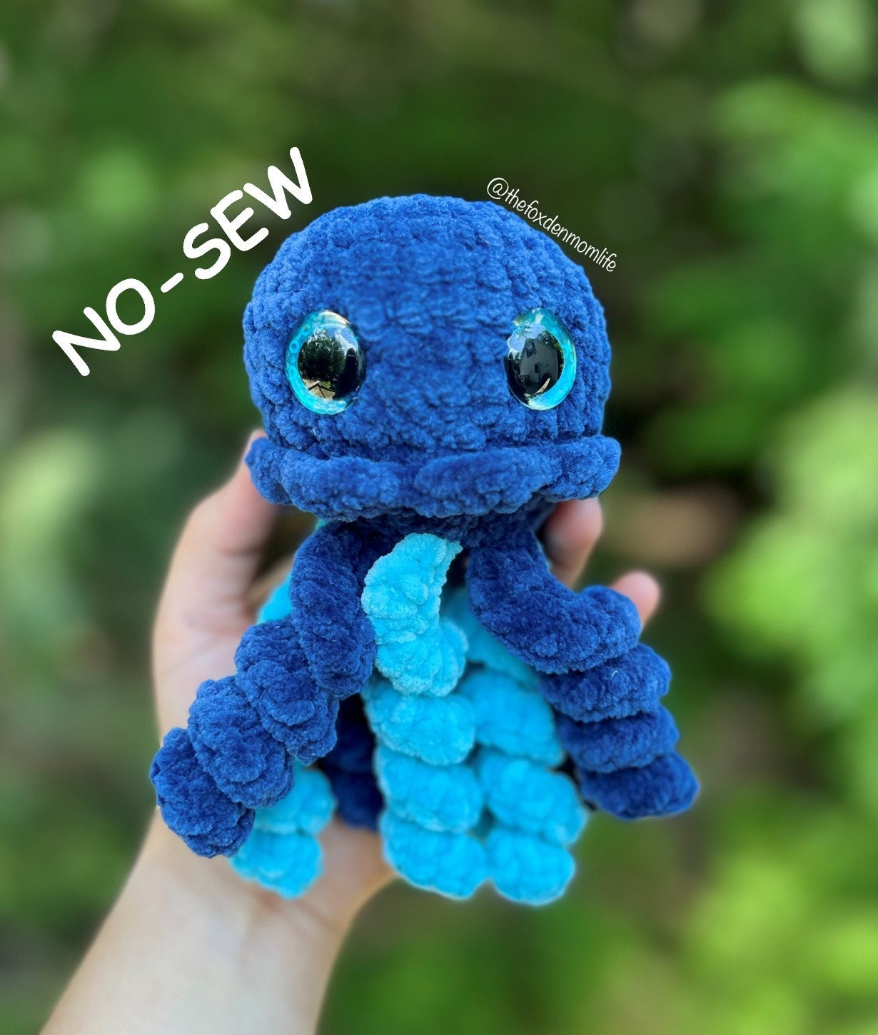 39 Crochet Jellyfish Patterns: Amigurumi, Rattles, Squish, and Keychains 13 Crochet Pattern: Jellybean the No-Sew Jellyfish